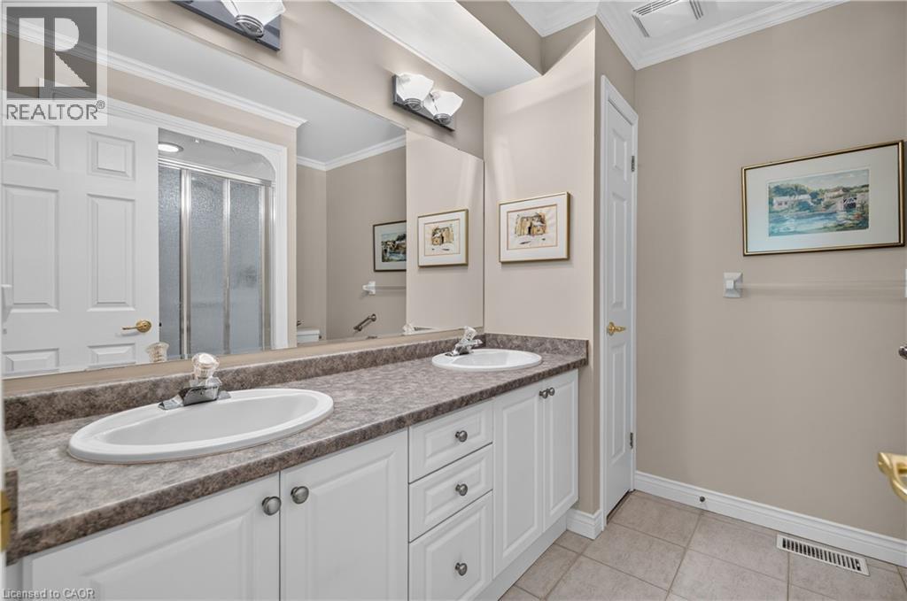 #2 581 DYNES Road - 28