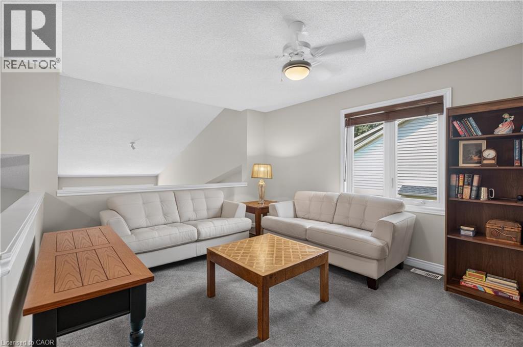 #2 581 DYNES Road - 35