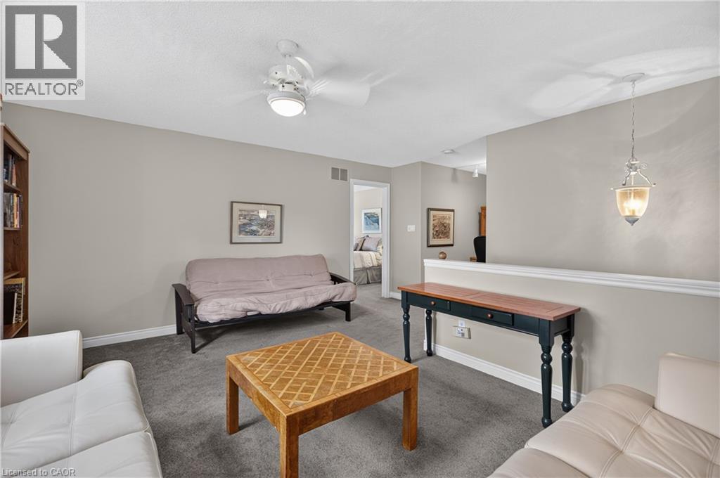 #2 581 DYNES Road - 36