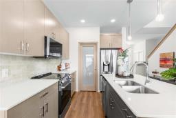 144 Duck Creek Drive, Winnipeg, MB R2V5K2 Photo 7