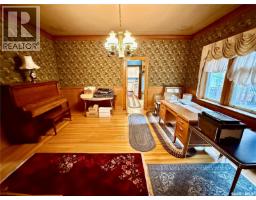 Enclosed porch - 2990 Albert Street, Regina, SK S4S3N6 Photo 7