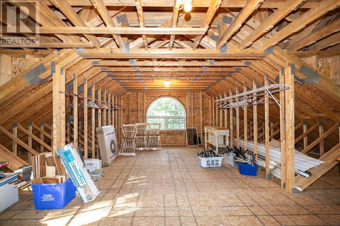 326 BLUE LAKE ROAD - 45