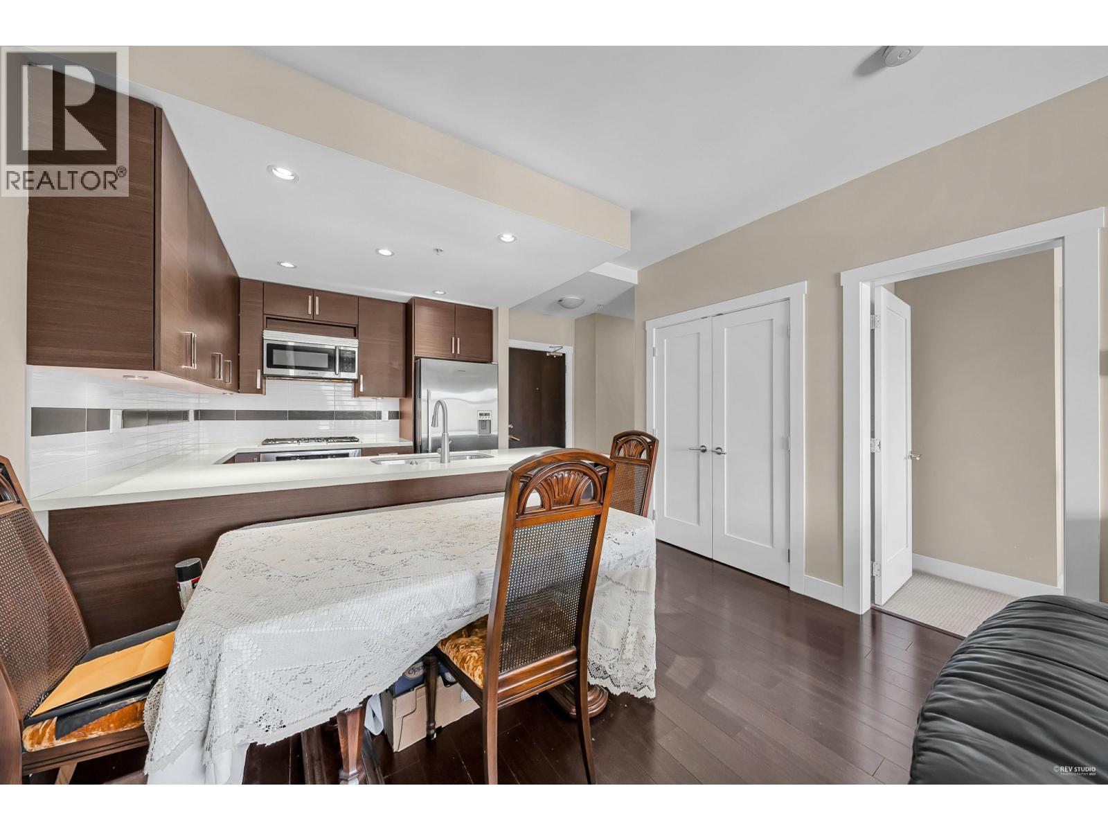 2 Bed, 2 Bath Apartment for Sale in Burnaby – 301 4710 HASTINGS STREET, Burnaby – MLS# R3166275 - Image 7