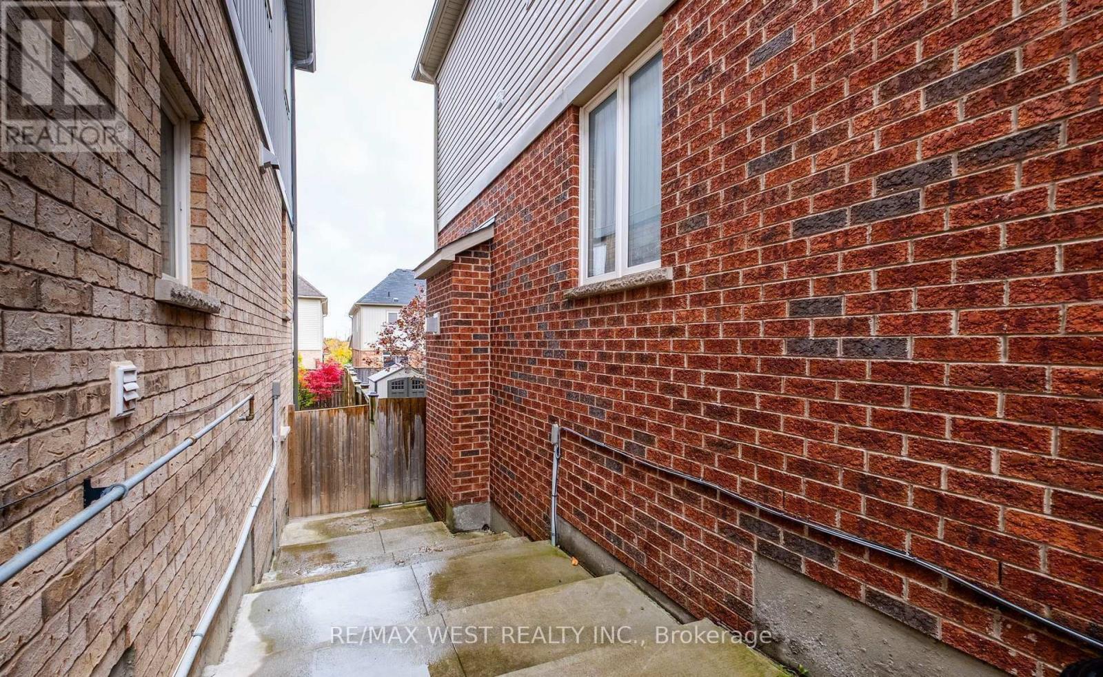 31 Buxton Lane, Clarington, ON photo 40