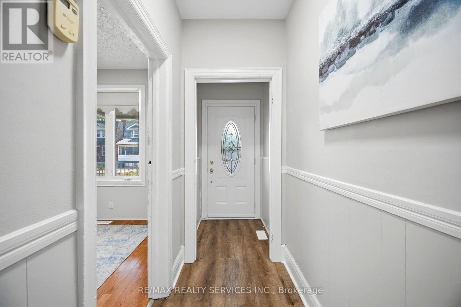 1147 DUFFERIN STREET - 5