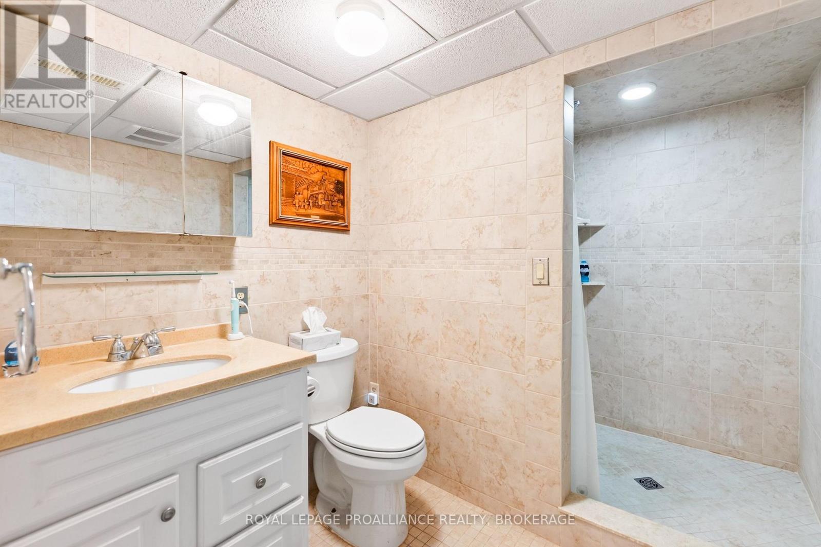 1424 HEATH STREET - Image 31