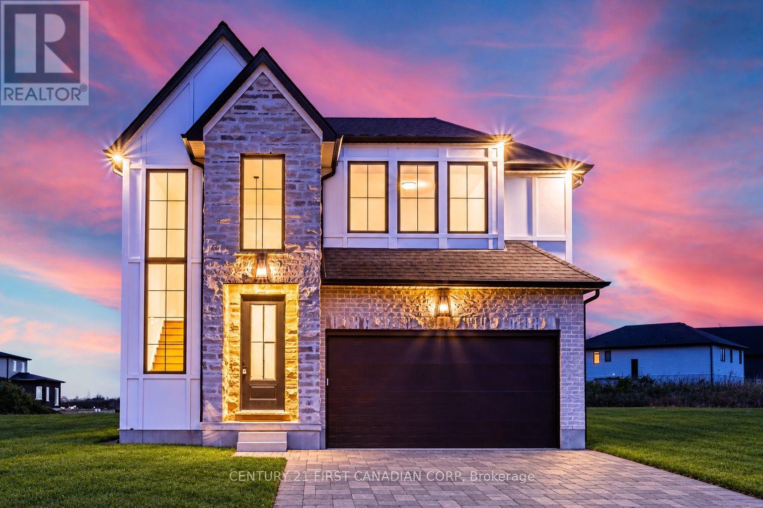 2211 DARWIN CRESCENT, London South (South V)