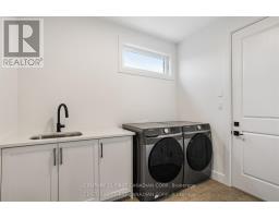 2211 Darwin Crescent, London South, ON N6P0J6 Photo 16