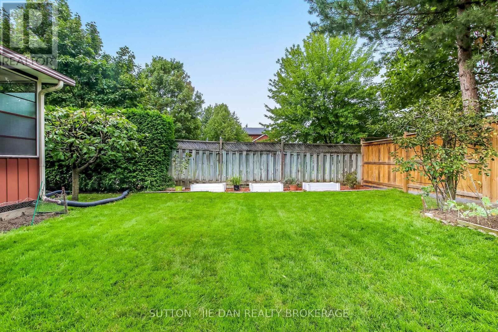 1624 HASTINGS DRIVE - 29
