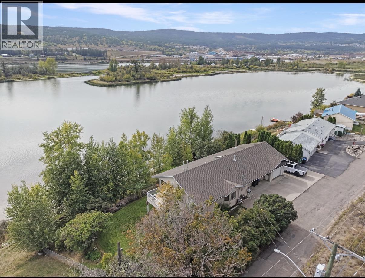1555 DUNCAN ROAD - 2