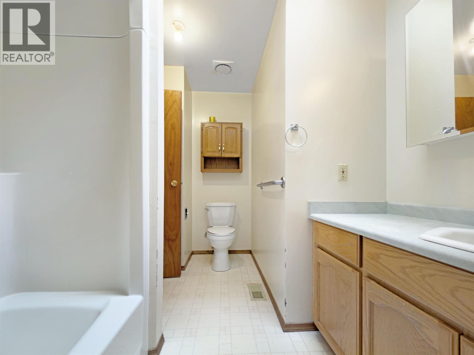1555 DUNCAN ROAD - Image 12