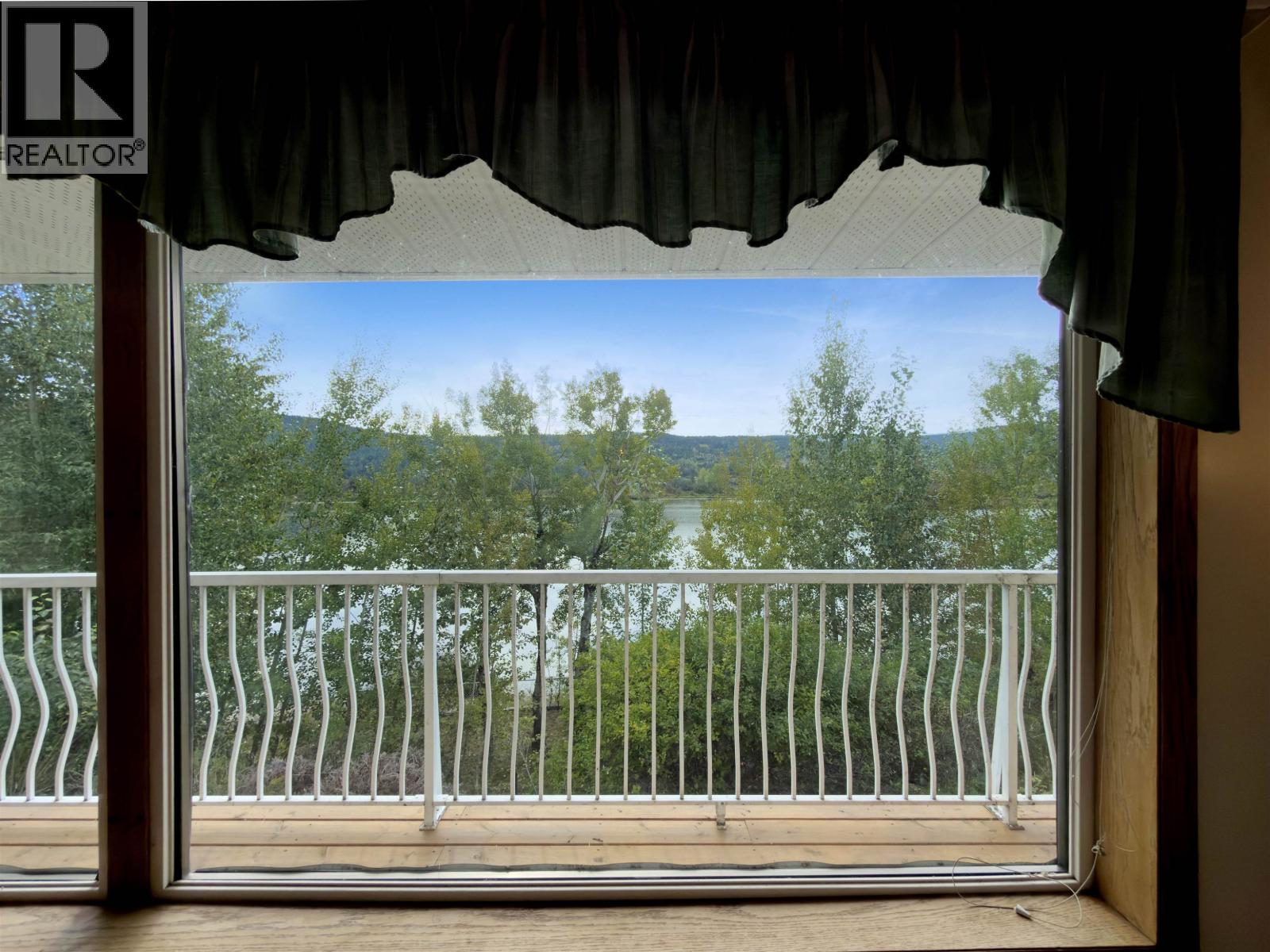 1555 DUNCAN ROAD - Image 24