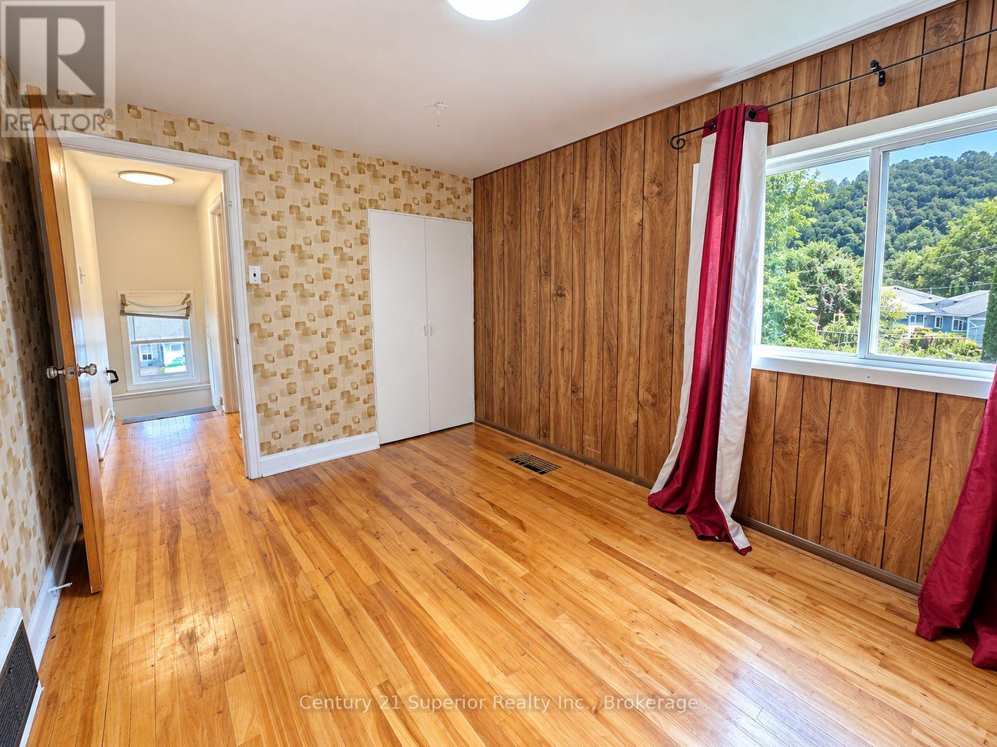 7 ROUSE STREET - 24