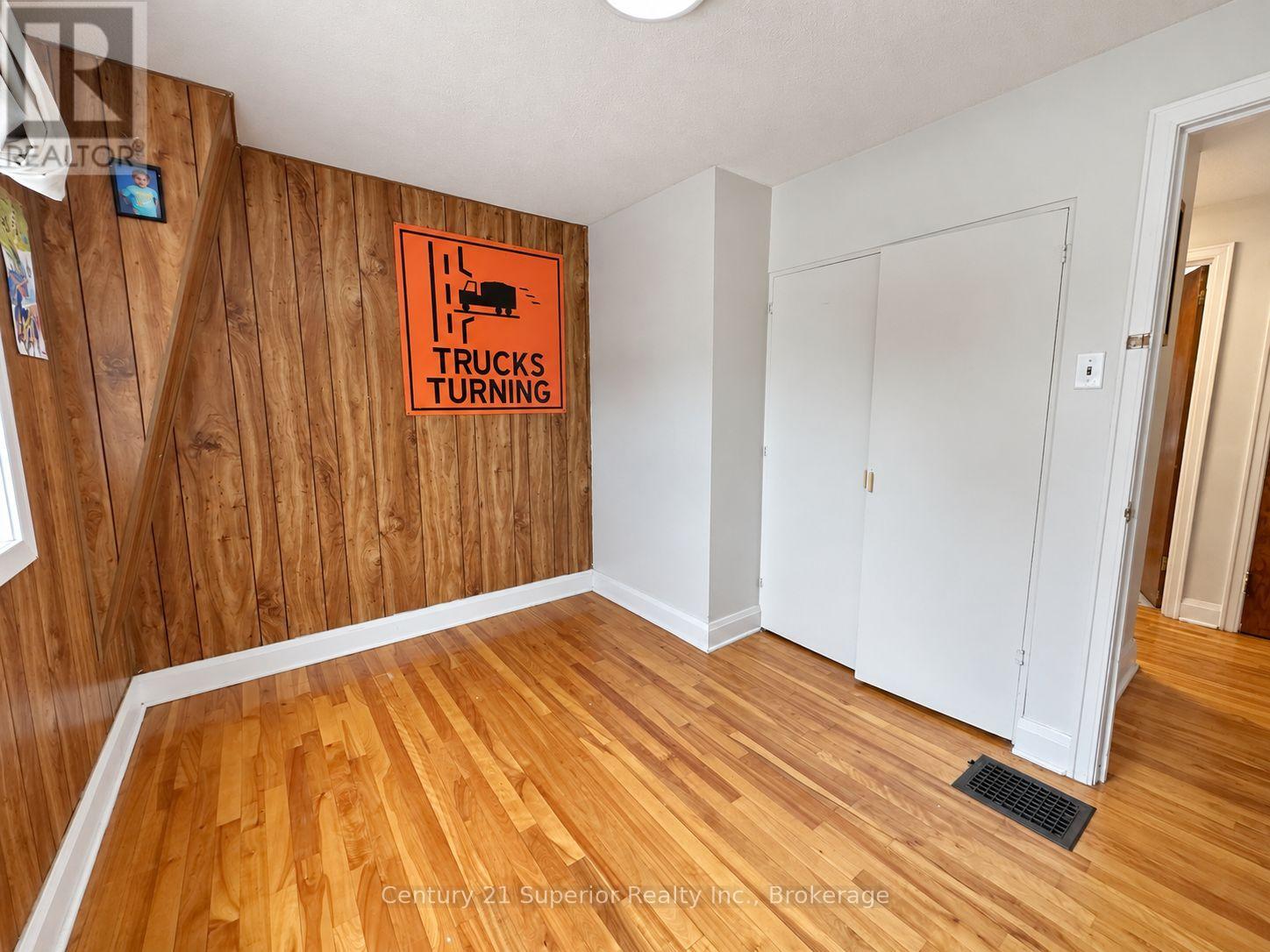 7 ROUSE STREET - 30