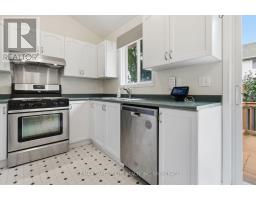 Bathroom - 21 B Kelson Avenue N, Grimsby, ON L3M4C6 Photo 9