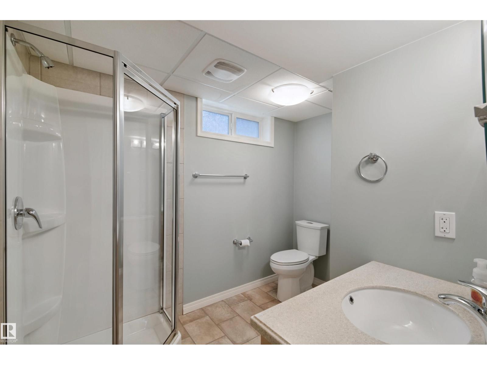 9 BROOKWOOD PL - 32