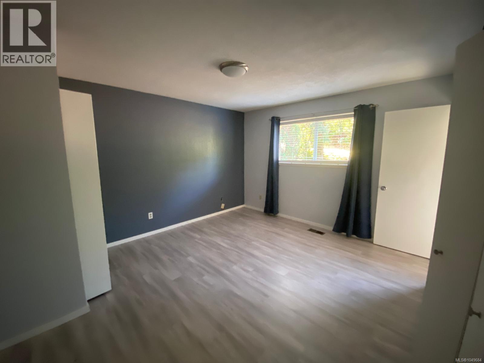 3330 Ravenwood Rd - Image 29