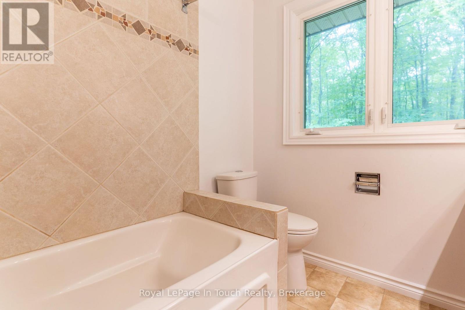 1749 GRATRIX ROAD - 33