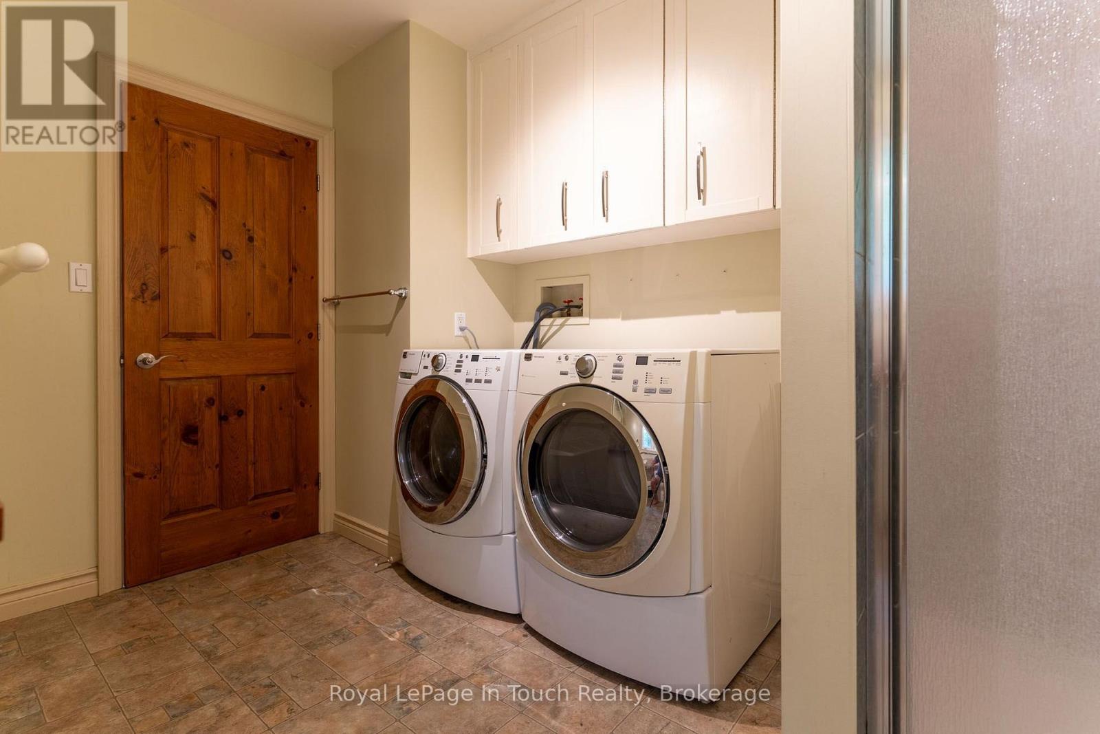 1749 GRATRIX ROAD - 36