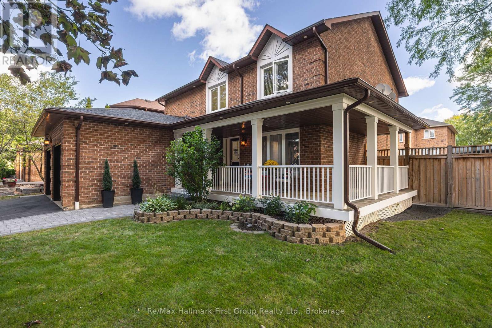 28 Rice Drive, Whitby, ON photo 2
