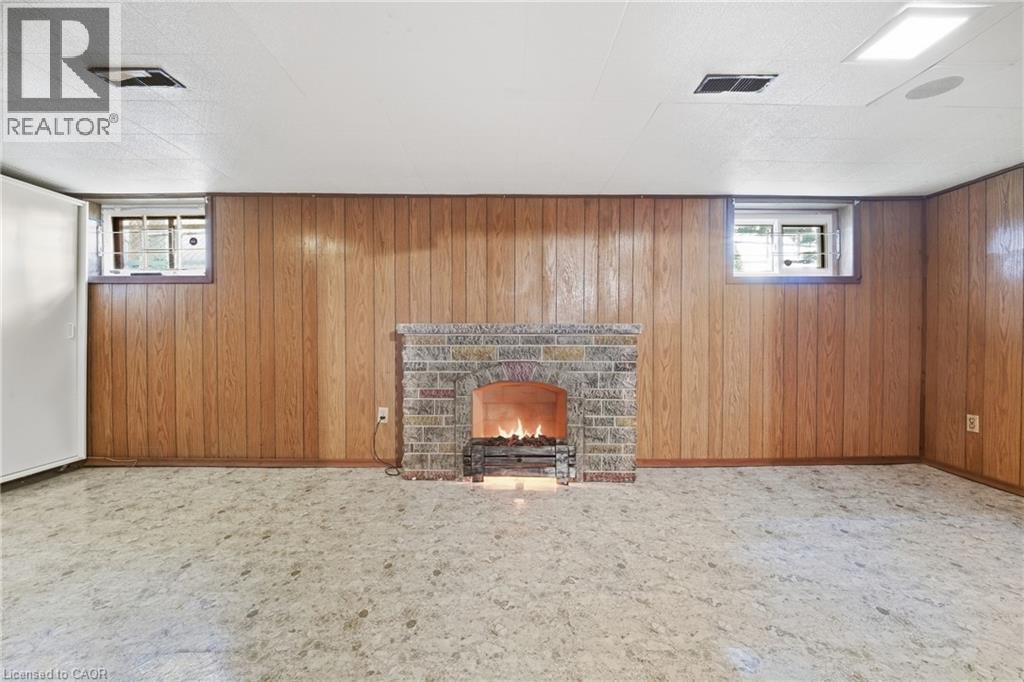 423 LAWRENCE Avenue - 34