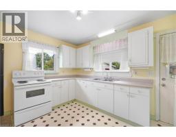 4pc Bathroom - 423 Lawrence Avenue, Kitchener, ON N2M1Y7 Photo 9