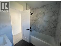6316 Montrose Road, Niagara Falls, ON L2H1L6 Photo 9