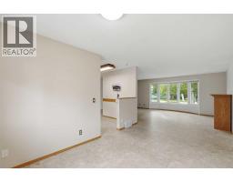 Laundry room - 7 Mist Road Sw, High River, AB T1V1C4 Photo 9