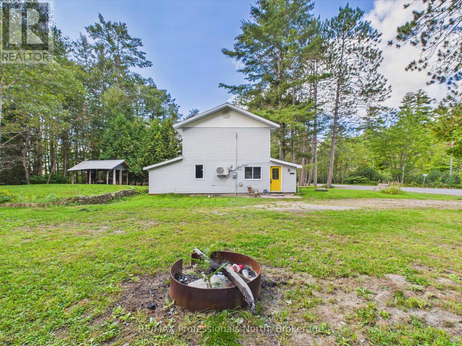 31 HUTCHESON BEACH ROAD E - 15
