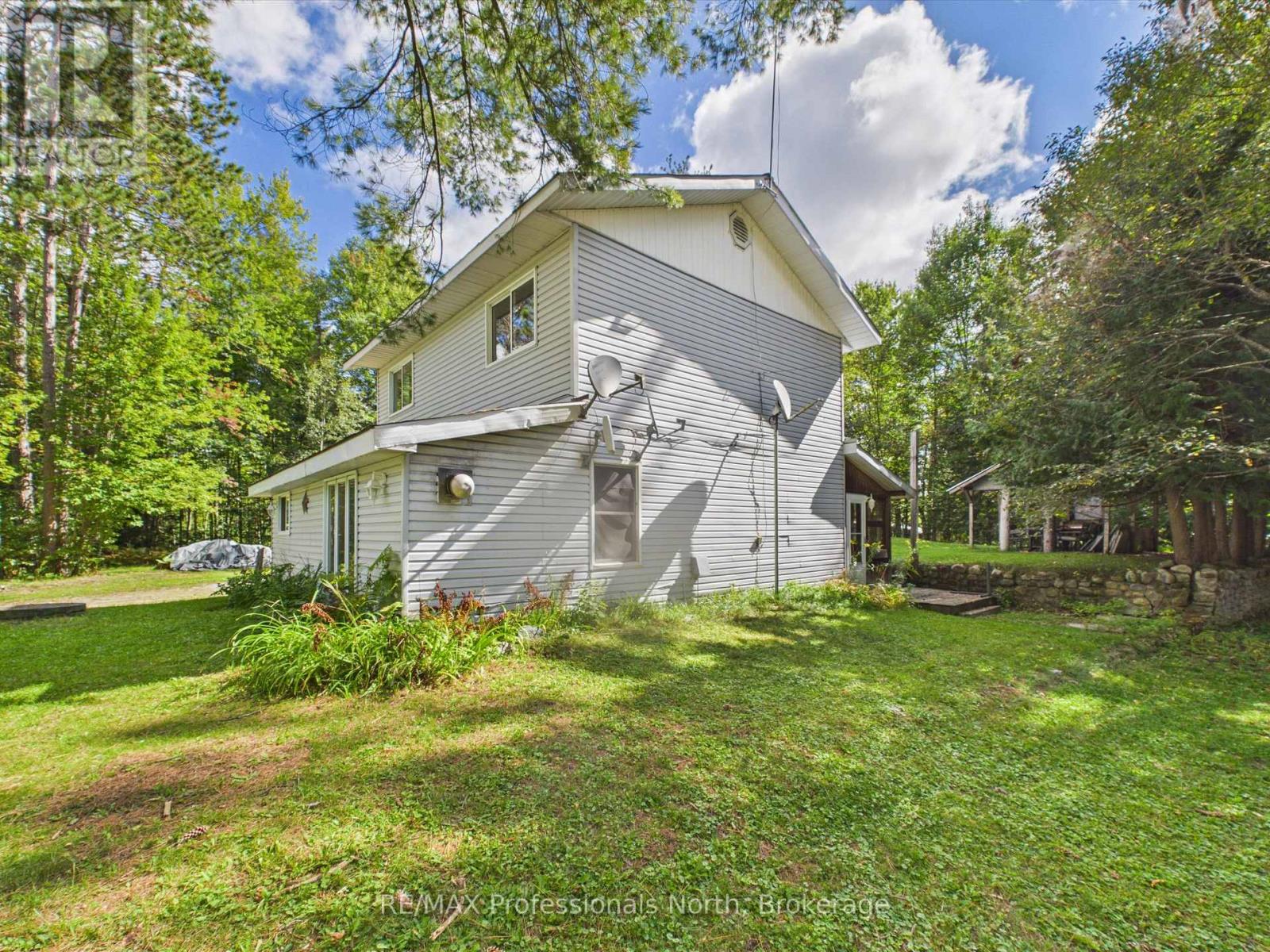 31 HUTCHESON BEACH ROAD E - Image 17