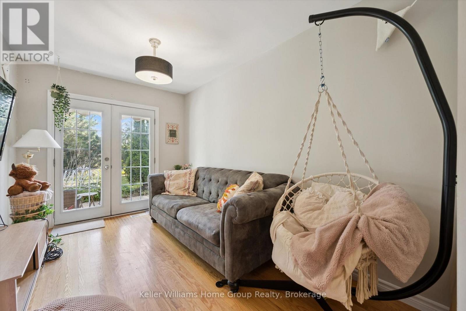 10 PICADILLY PLACE - 6
