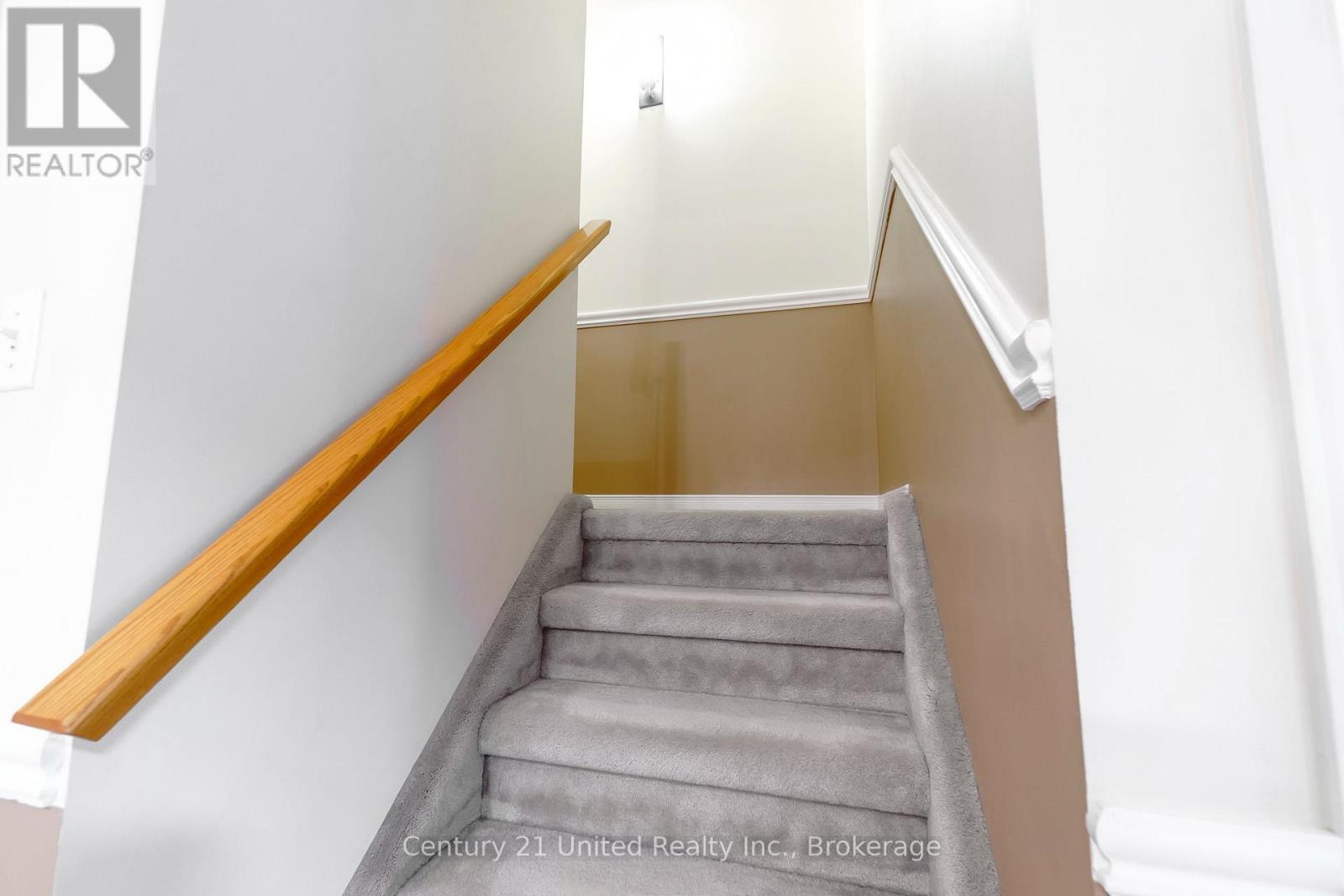 #15 36 CHAMPLAIN CRESCENT - 20