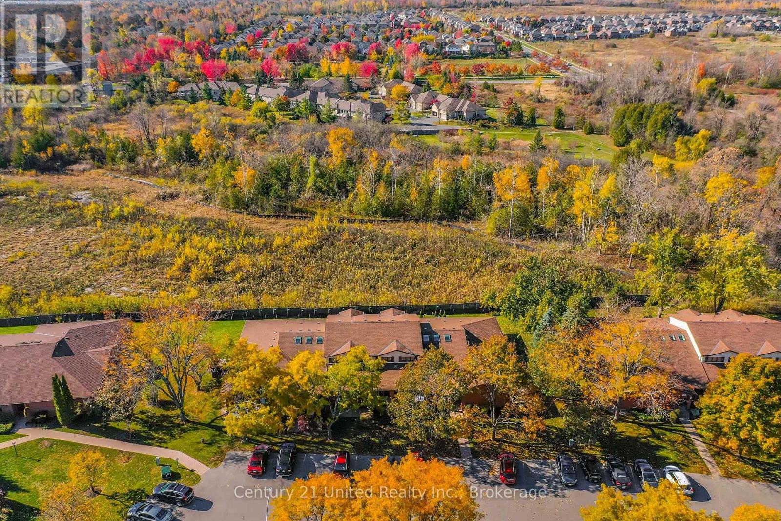 #15 36 CHAMPLAIN CRESCENT - 47