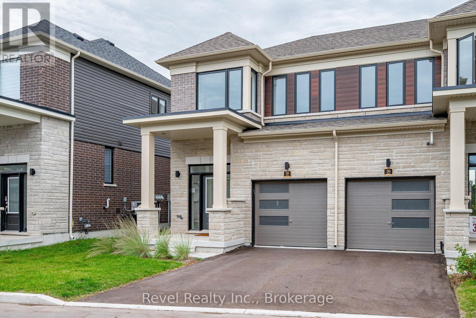 38 Hickey Lane, Kawartha Lakes (Lindsay), Ontario, K9V1T9, Kawartha Lakes (Lindsay), Ontario — photo 3 of 5