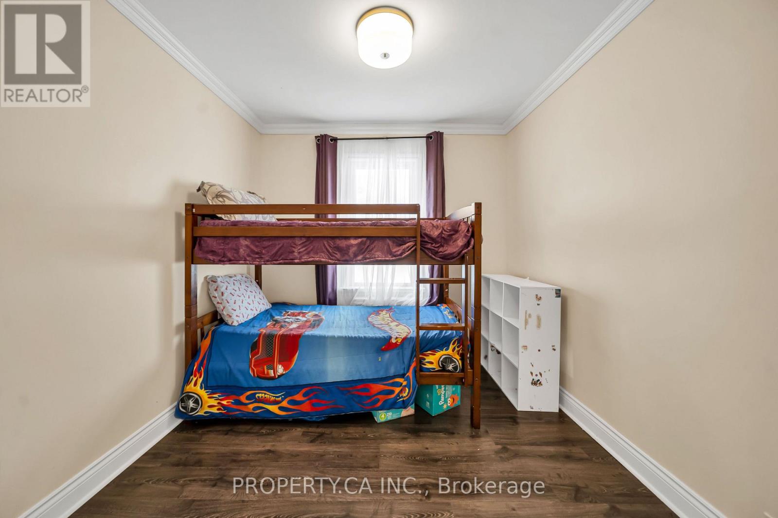 285 ROBINA AVENUE - 10