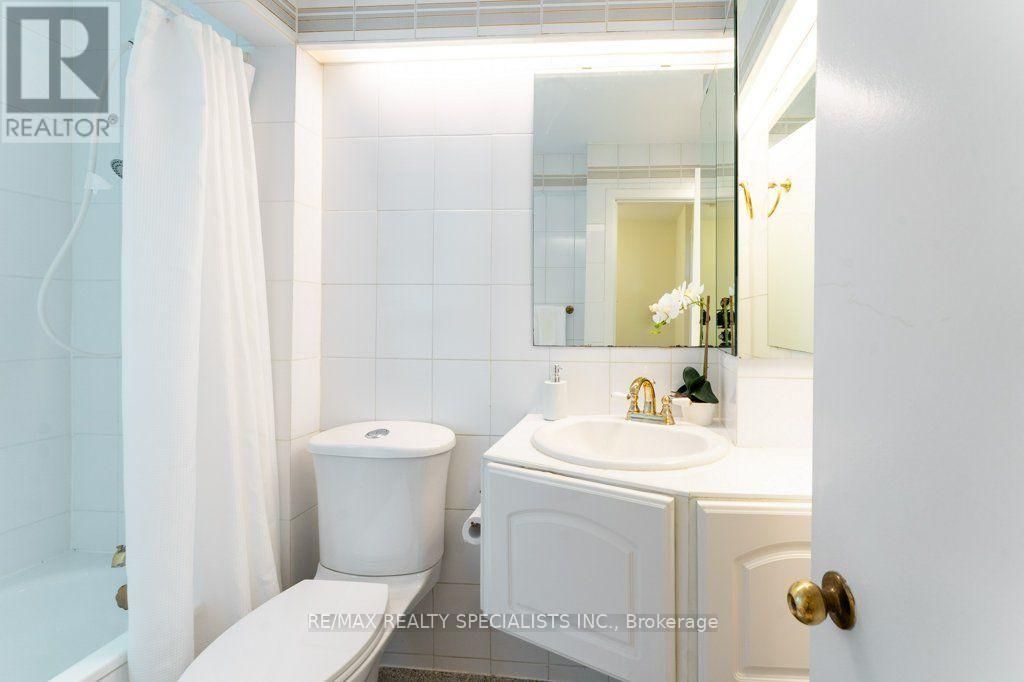 58 FRANKLIN AVENUE - 18