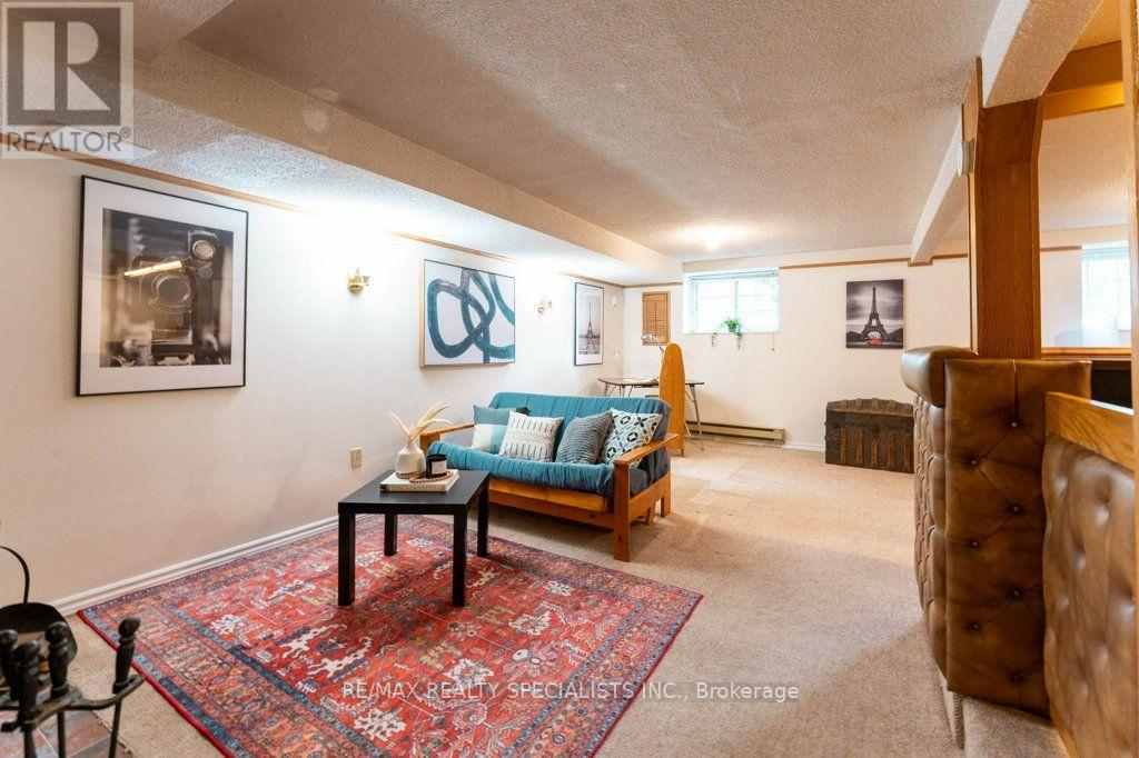 58 FRANKLIN AVENUE - 23