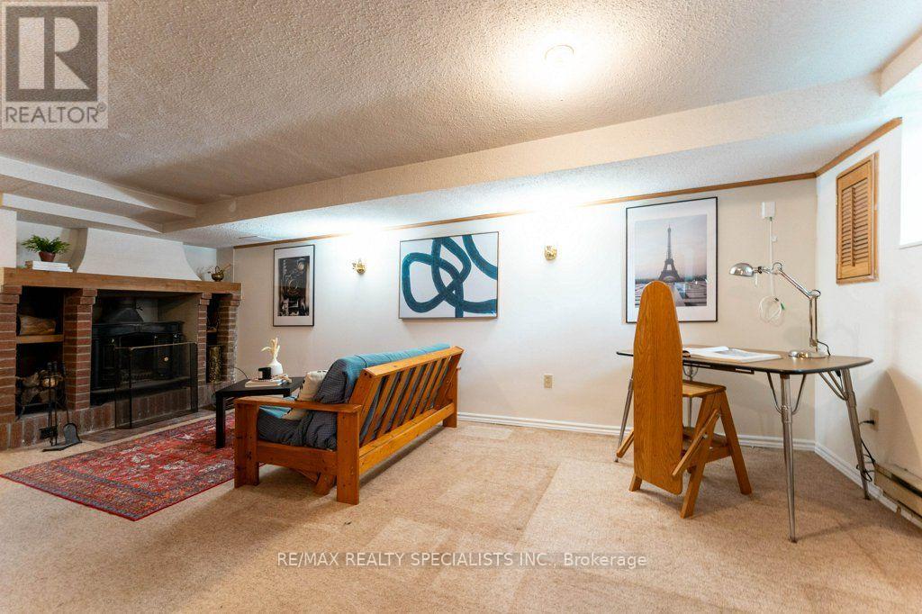 58 FRANKLIN AVENUE - 27