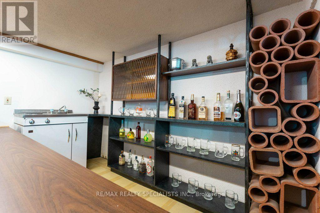58 FRANKLIN AVENUE - 29
