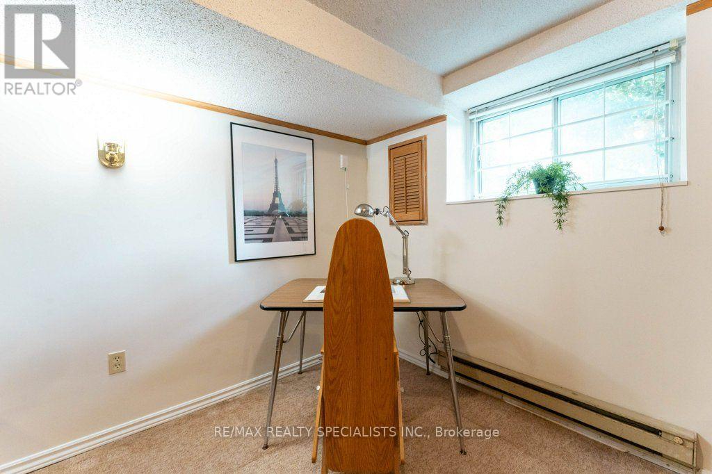 58 FRANKLIN AVENUE - 31