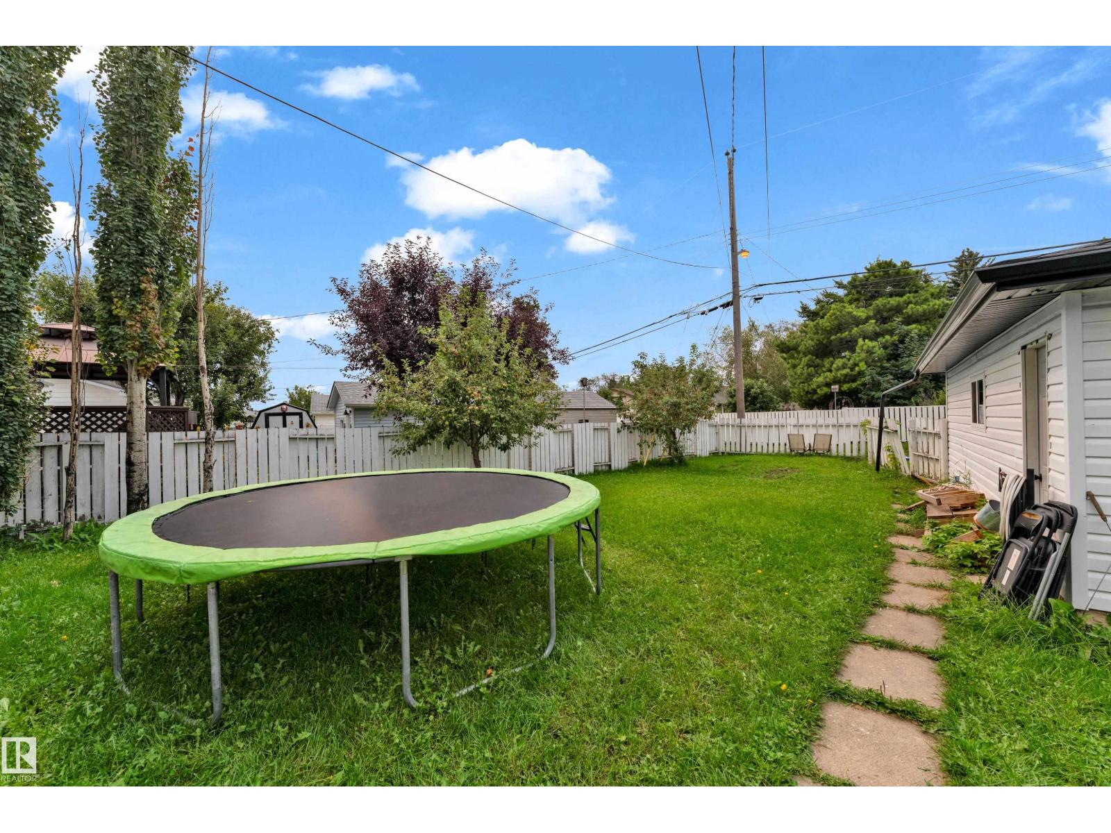 14216 58 ST NW - 16