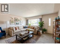 Living room - 8903 74th Avenue, Osoyoos, BC V0H1V0 Photo 11