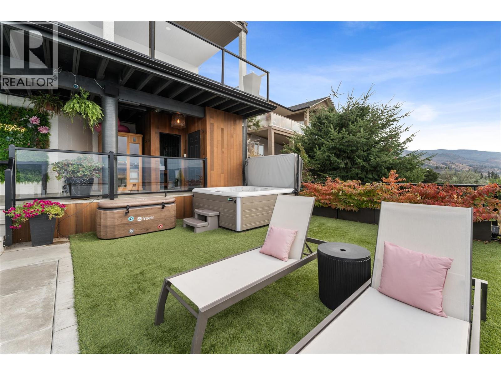  408 Okaview Road, Kelowna