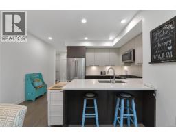 302 7162 West Saanich Rd, Central Saanich, BC V8M1P6 Photo 10