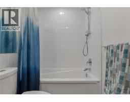 302 7162 West Saanich Rd, Central Saanich, BC V8M1P6 Photo 29