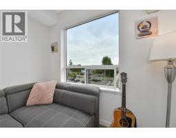 302 7162 West Saanich Rd, Central Saanich, BC V8M1P6 Photo 27