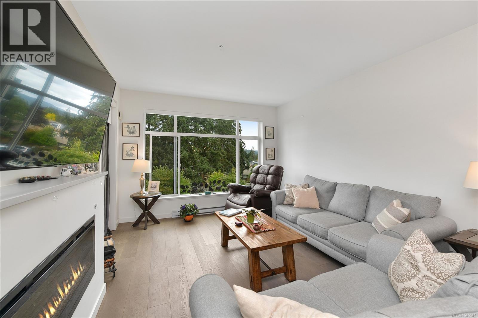 #302 7162 West Saanich Rd - 17