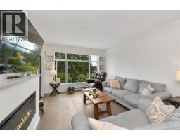 302 7162 West Saanich Rd, Central Saanich, BC V8M1P6 Photo 17