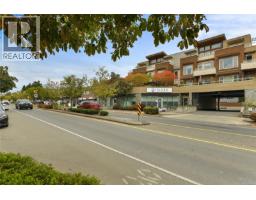 302 7162 West Saanich Rd, Central Saanich, BC V8M1P6 Photo 41