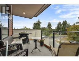 Living room - 302 7162 West Saanich Rd, Central Saanich, BC V8M1P6 Photo 7